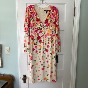 NWT Maggie London Floral Printed V Neck Empire Waist Sheath Dress